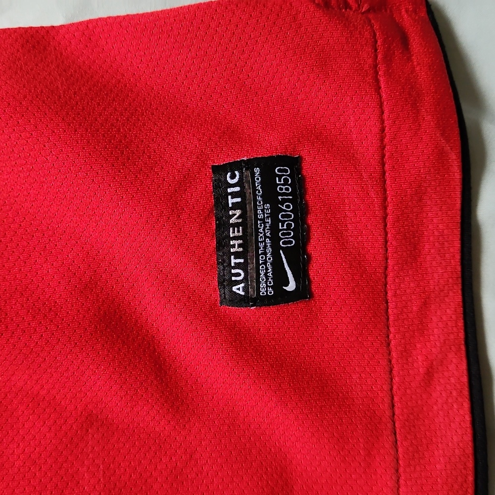 Nike Authentic Manchester United Jersey, Size L - Picture 9 of 11
